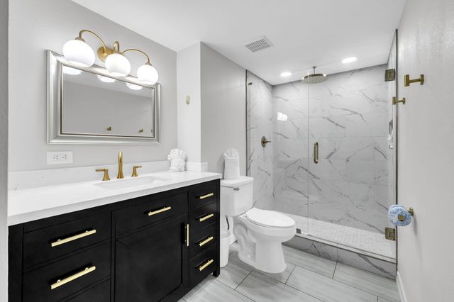 770 Sundial Court UNIT 208, Fort Walton Beach, FL 32548