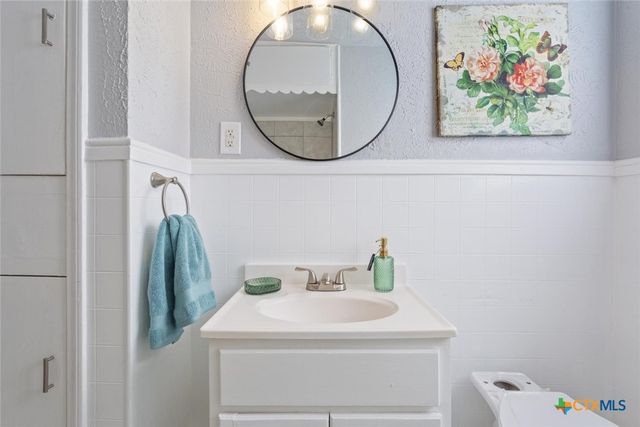 811 N 6th Street, Temple, TX 76501