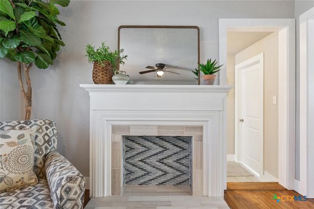 811 N 6th Street, Temple, TX 76501