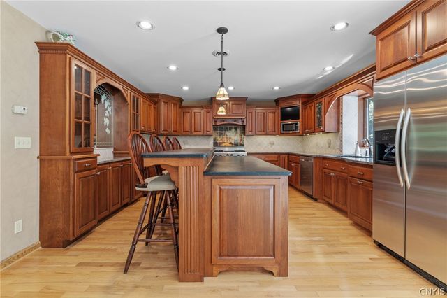 1103 Rail Fence Road, Camillus, NY 13031