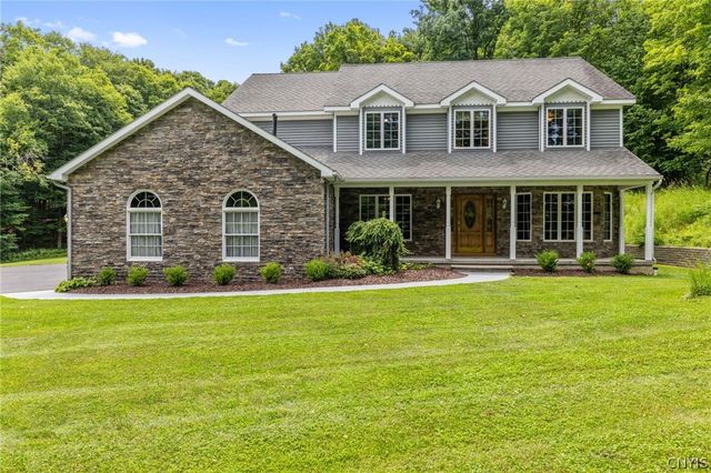 1103 Rail Fence Road, Camillus, NY 13031