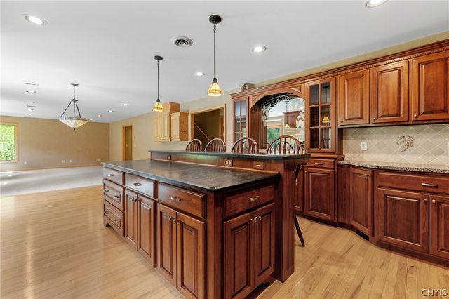 1103 Rail Fence Road, Camillus, NY 13031