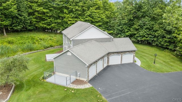 1103 Rail Fence Road, Camillus, NY 13031
