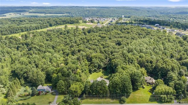1103 Rail Fence Road, Camillus, NY 13031