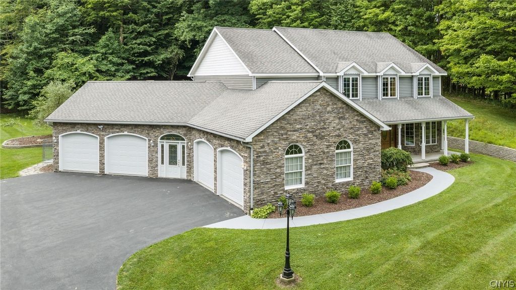 1103 Rail Fence Road, Camillus, NY 13031