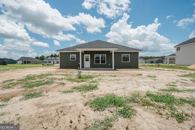 276 Freshwater Lane NE, Ludowici, GA 31316