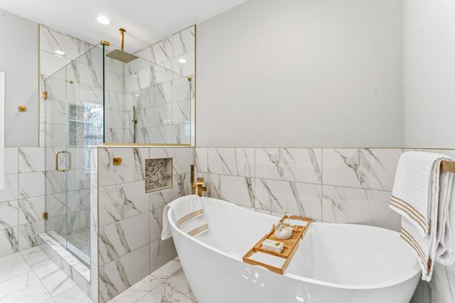 383 Leonard Road, Middlebury, CT 06762