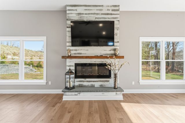 383 Leonard Road, Middlebury, CT 06762