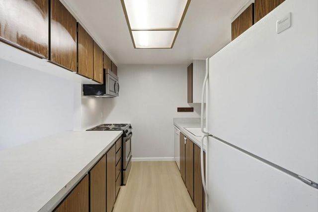 1107 Reed Avenue C, Sunnyvale, CA 94086