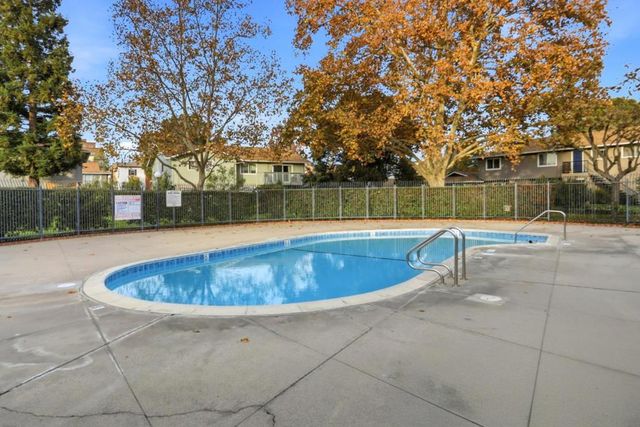 1107 Reed Avenue C, Sunnyvale, CA 94086