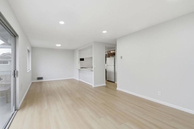 1107 Reed Avenue C, Sunnyvale, CA 94086