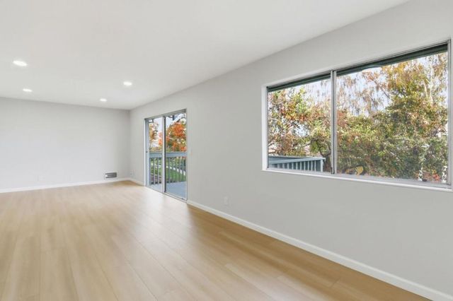 1107 Reed Avenue C, Sunnyvale, CA 94086