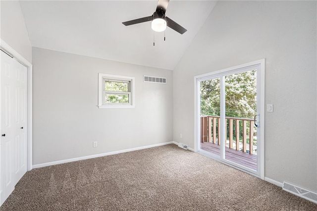 124 Johnson Road, Liberty, MO 64068