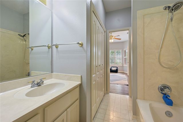 5601 Hampton Court, Bryan, TX 77802