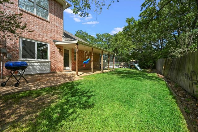 5601 Hampton Court, Bryan, TX 77802