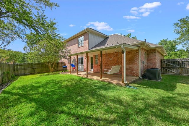 5601 Hampton Court, Bryan, TX 77802