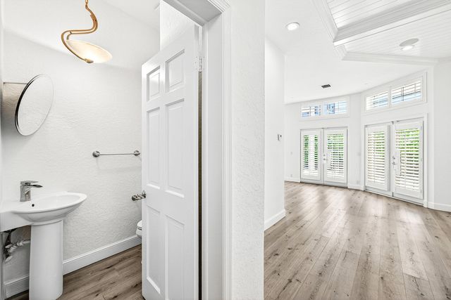 130 Jupiter Key Road, Jupiter, FL 33477