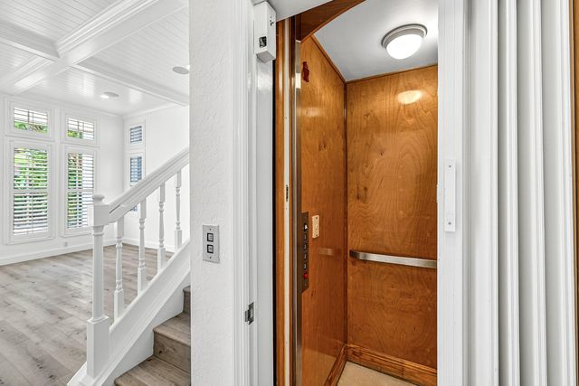 130 Jupiter Key Road, Jupiter, FL 33477