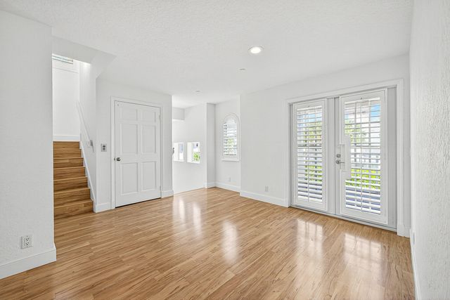 130 Jupiter Key Road, Jupiter, FL 33477