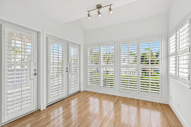 130 Jupiter Key Road, Jupiter, FL 33477