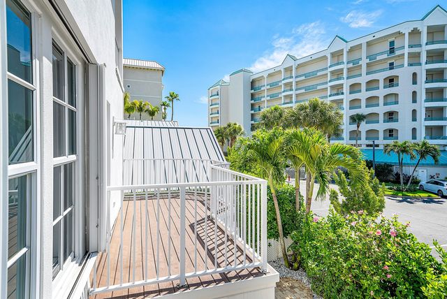 130 Jupiter Key Road, Jupiter, FL 33477