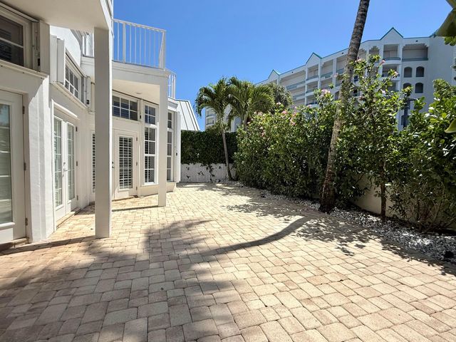 130 Jupiter Key Road, Jupiter, FL 33477