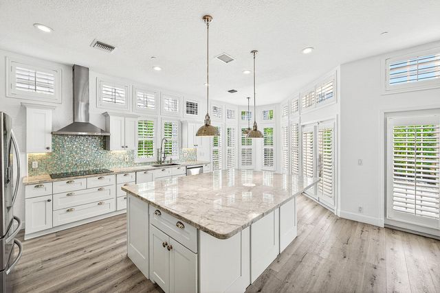 130 Jupiter Key Road, Jupiter, FL 33477