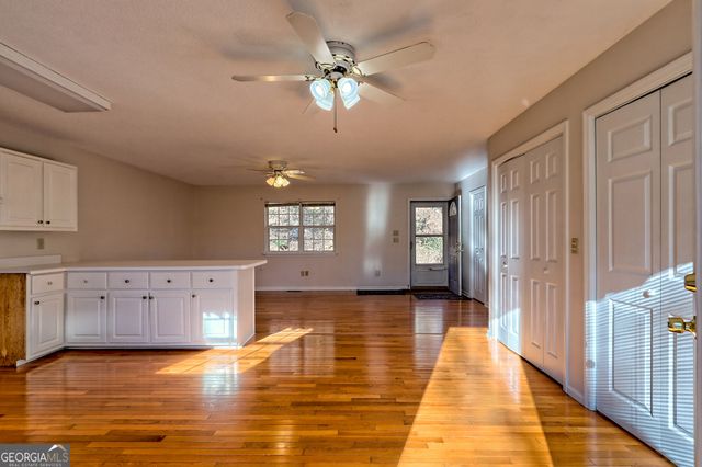 170 White Street, Dillard, GA 30537