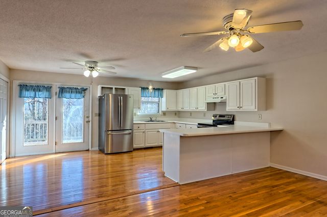 170 White Street, Dillard, GA 30537