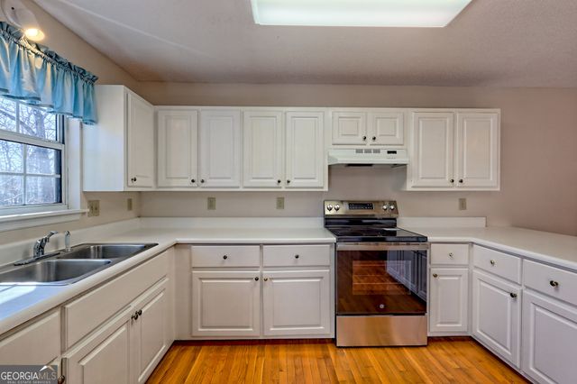 170 White Street, Dillard, GA 30537