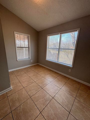 2229 WOODFIELD PARK RD, Memphis, TN 38134