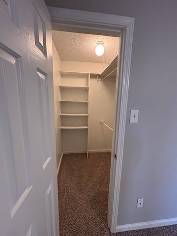 2229 WOODFIELD PARK RD, Memphis, TN 38134