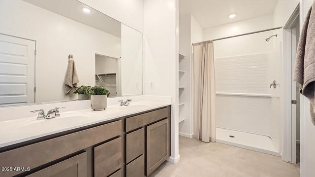 3325 E FATTORIA Avenue, San Tan Valley, AZ 85143
