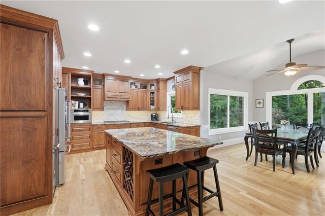 3830 Bishops Walk, Cumming, GA 30041