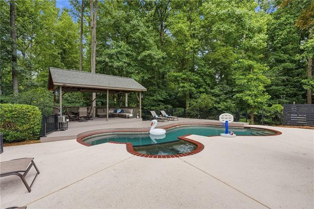 3830 Bishops Walk, Cumming, GA 30041