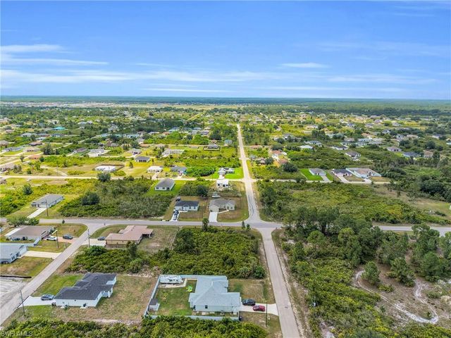 2900 62nd ST W, Lehigh Acres, FL 33971