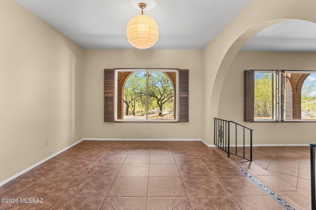 3630 N Pantano Road, Tucson, AZ 85750