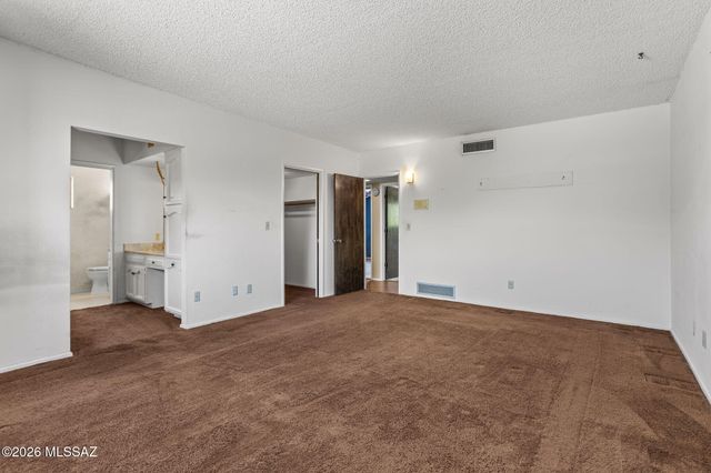 3630 N Pantano Road, Tucson, AZ 85750