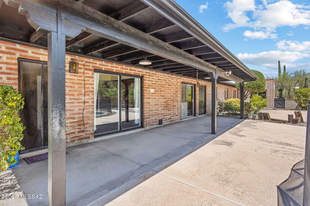 3630 N Pantano Road, Tucson, AZ 85750