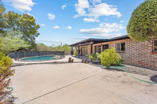 3630 N Pantano Road, Tucson, AZ 85750