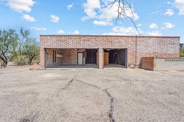 3630 N Pantano Road, Tucson, AZ 85750