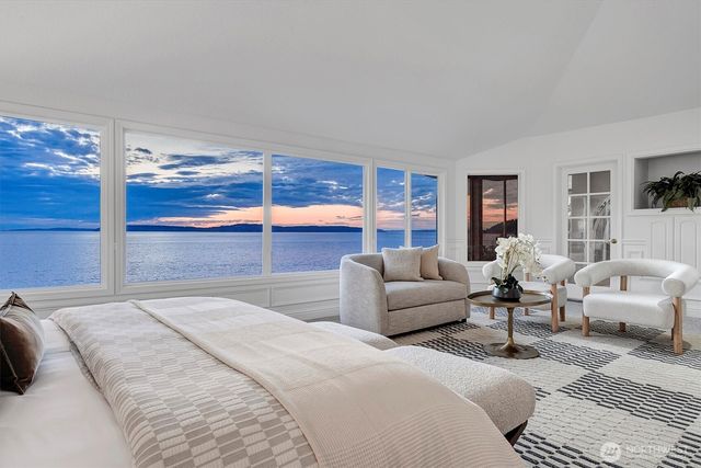 8001 Talbot Road, Edmonds, WA 98026