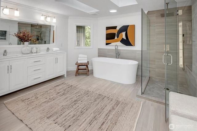 8001 Talbot Road, Edmonds, WA 98026