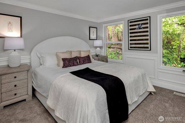 8001 Talbot Road, Edmonds, WA 98026