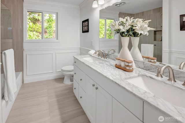 8001 Talbot Road, Edmonds, WA 98026