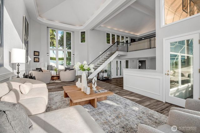 8001 Talbot Road, Edmonds, WA 98026