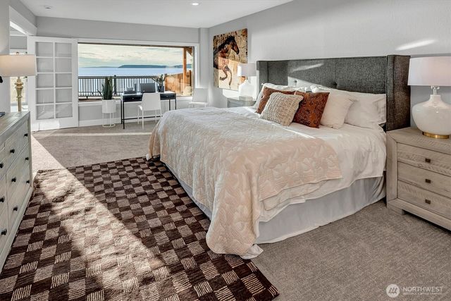 8001 Talbot Road, Edmonds, WA 98026