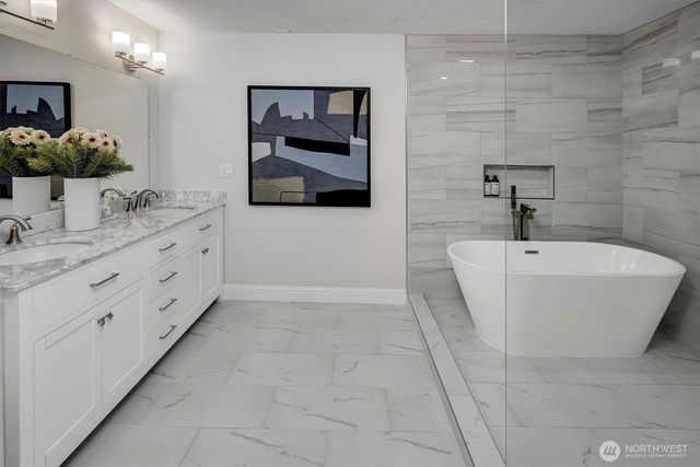 8001 Talbot Road, Edmonds, WA 98026