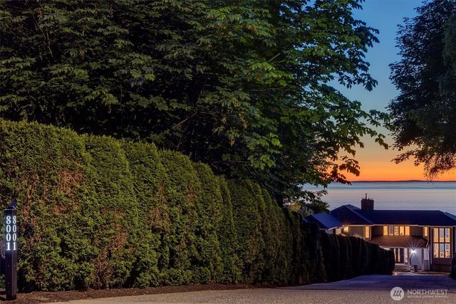8001 Talbot Road, Edmonds, WA 98026