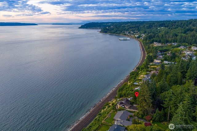8001 Talbot Road, Edmonds, WA 98026